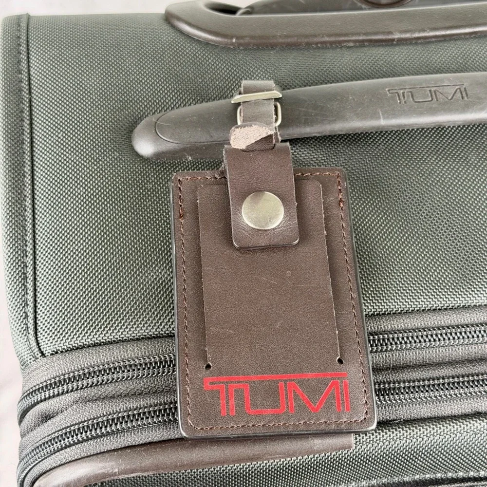 Tumi Alpha Expandable 4 Wheel Spinner Carry On Luggage Brown Charcoal Grey